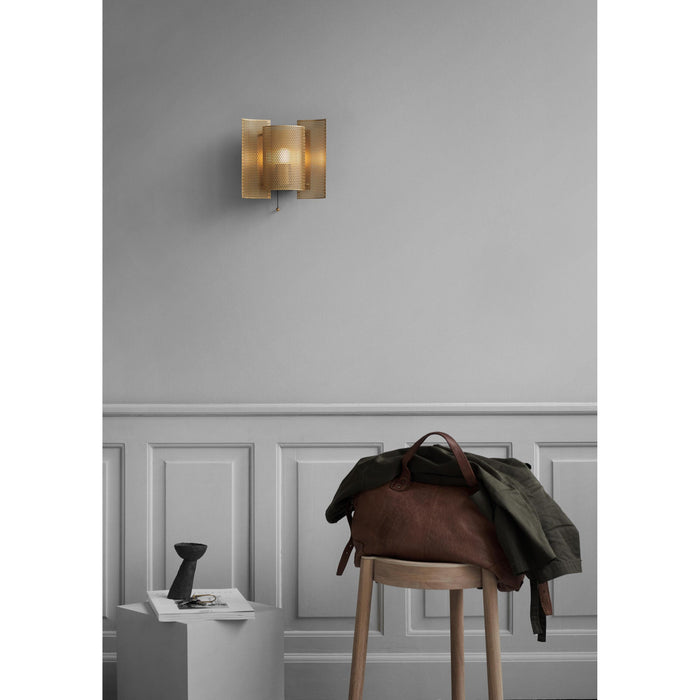 Northern Butterfly Perforated wandlamp donkergroen