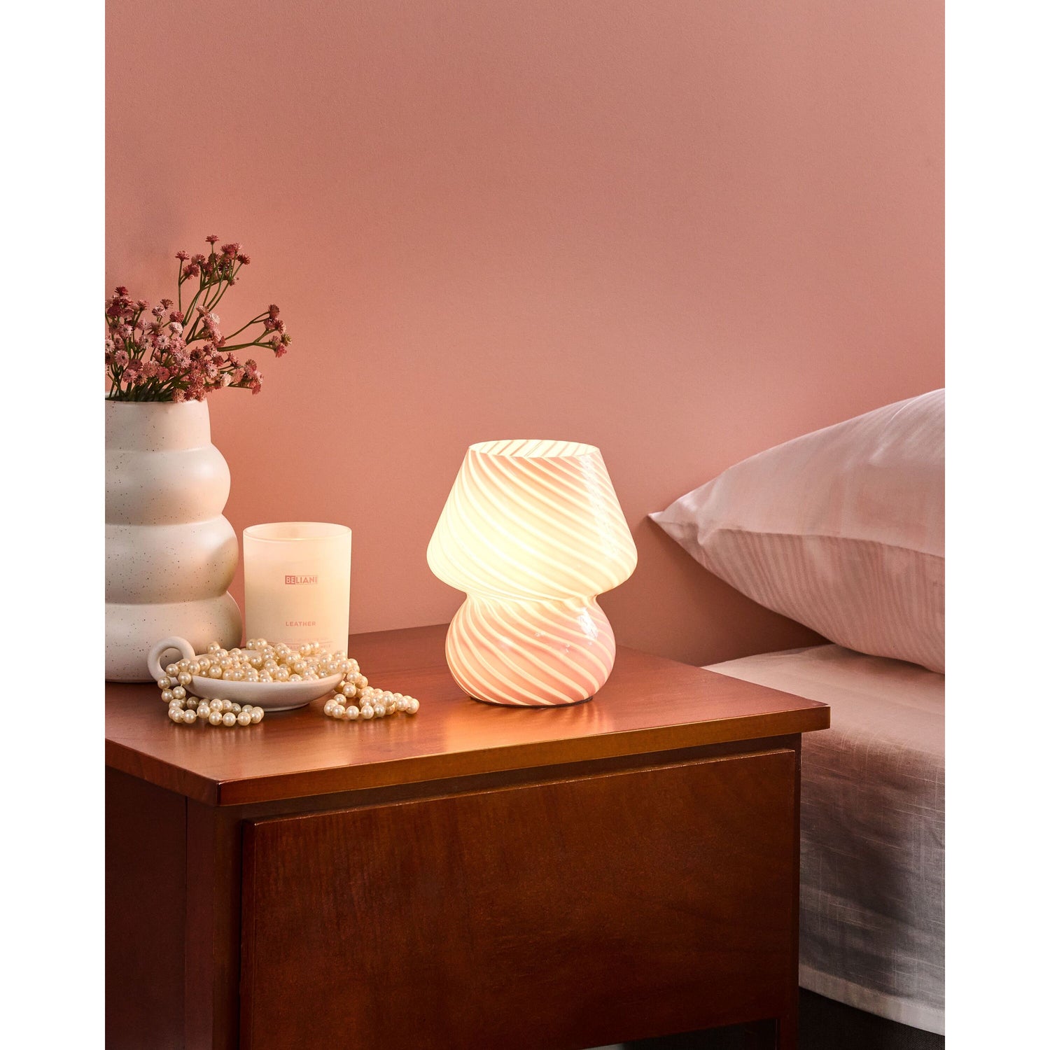 Beliani - LOBO - Tafellamp - Roze - Glas