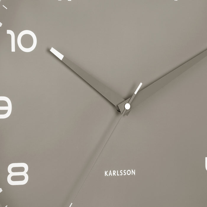 Karlsson - Wall Clock Orgullo