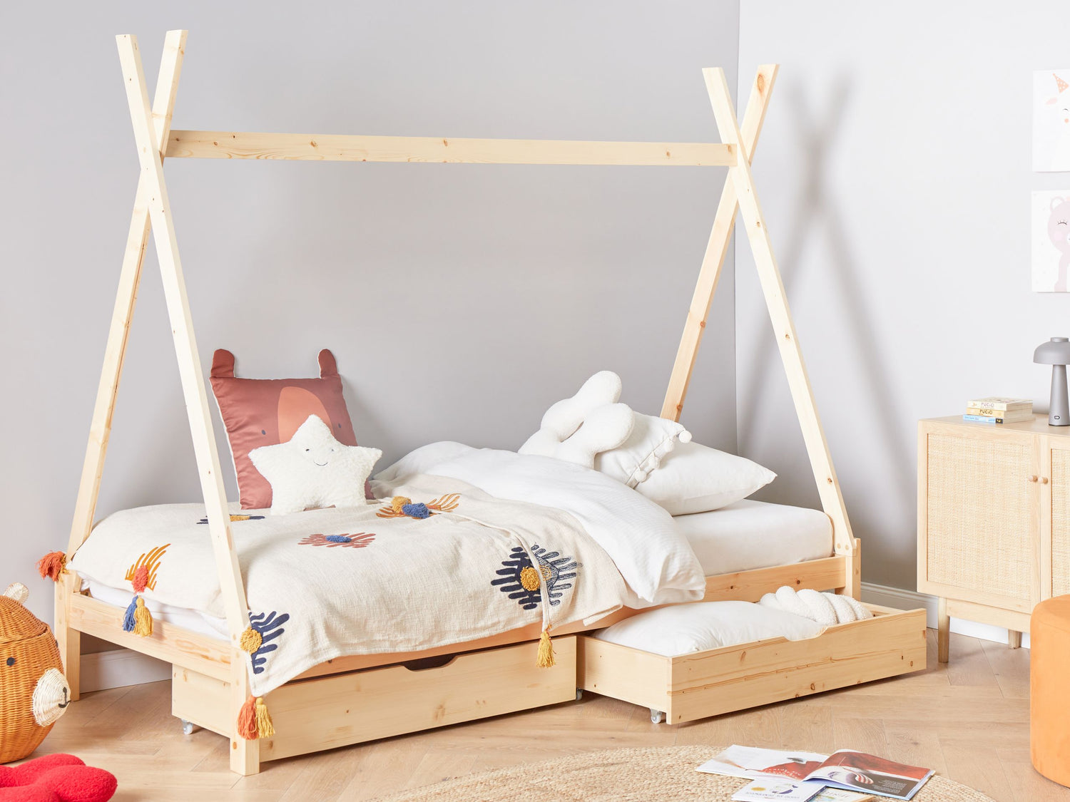 Beliani - CRONAT - Opberglades voor bed - Lichtbruin - Grenenhout