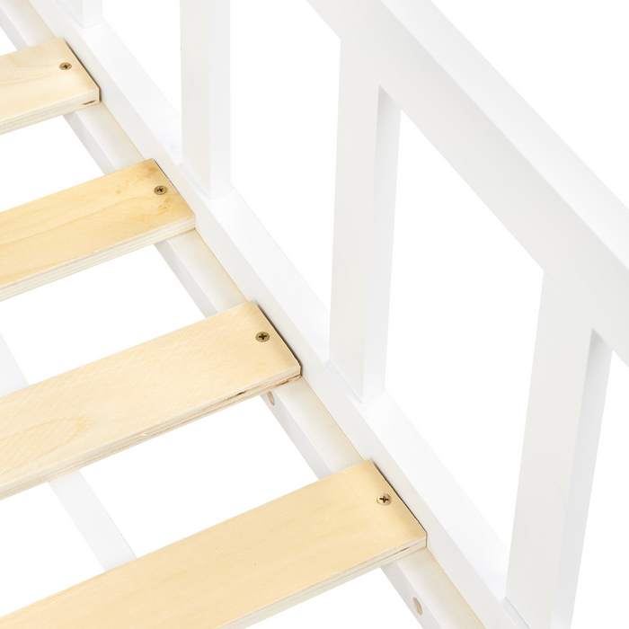 Beliani - MEYMAC - Kinderbed - Wit - 90 x 200 cm - Dennenhout