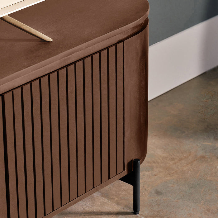 329123-x08.jpg (10240517) 