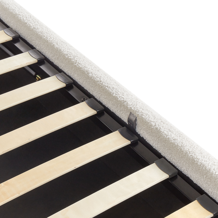 Beliani - DINAN - Eenpersoonsbed - Gebroken wit - 90 x 200 cm - Bouclé