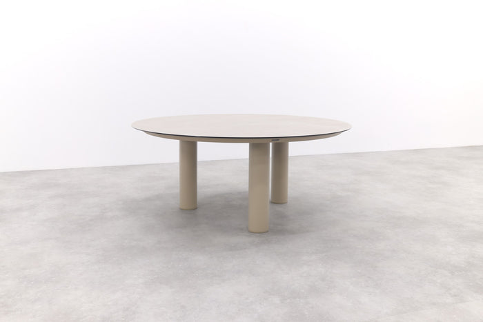 Taste Donato low dining tuintafel Ø160 cm. - Latte