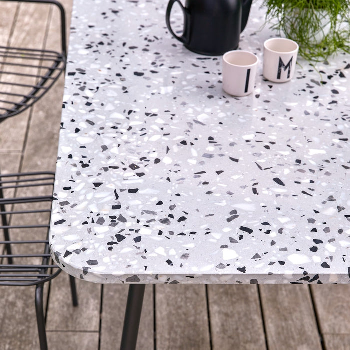 Tikamoon - Rechthoekige tuintafel van terrazzo en grijs metaal 4|6 p.