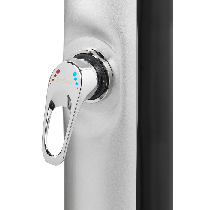 Beliani - ELQUI - Buitendouche op zonne-energie - Zwart|Zilver - PVC