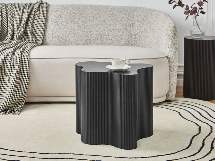 Beliani - PERRY - Bijzettafel - Zwart - MDF