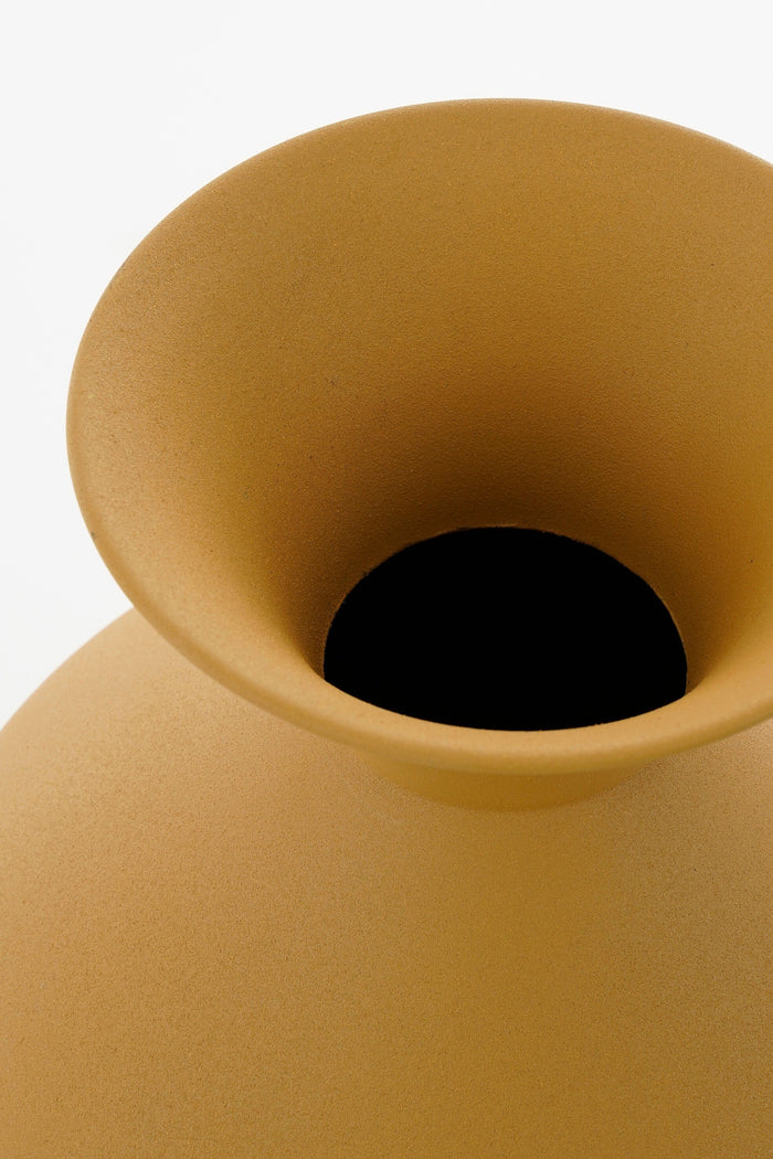 Mica Decorations Gyge Vaas - L30 x B24 x H37 cm - Metaal - Geel