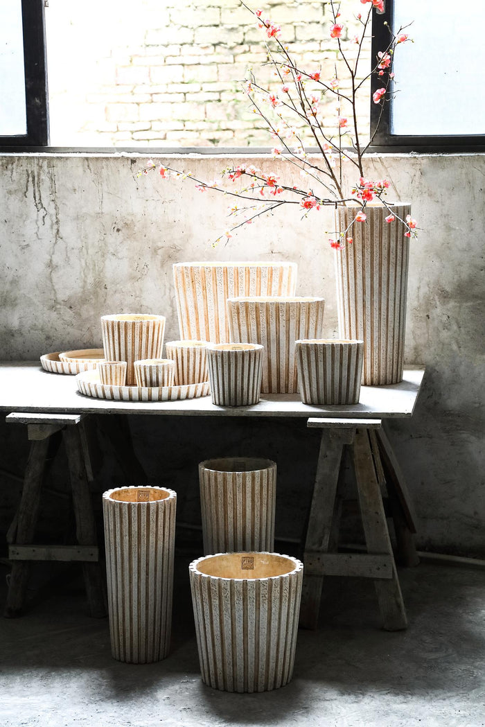 PTMD Plateau Marijus - 45x45x4 cm - Cement - Creme