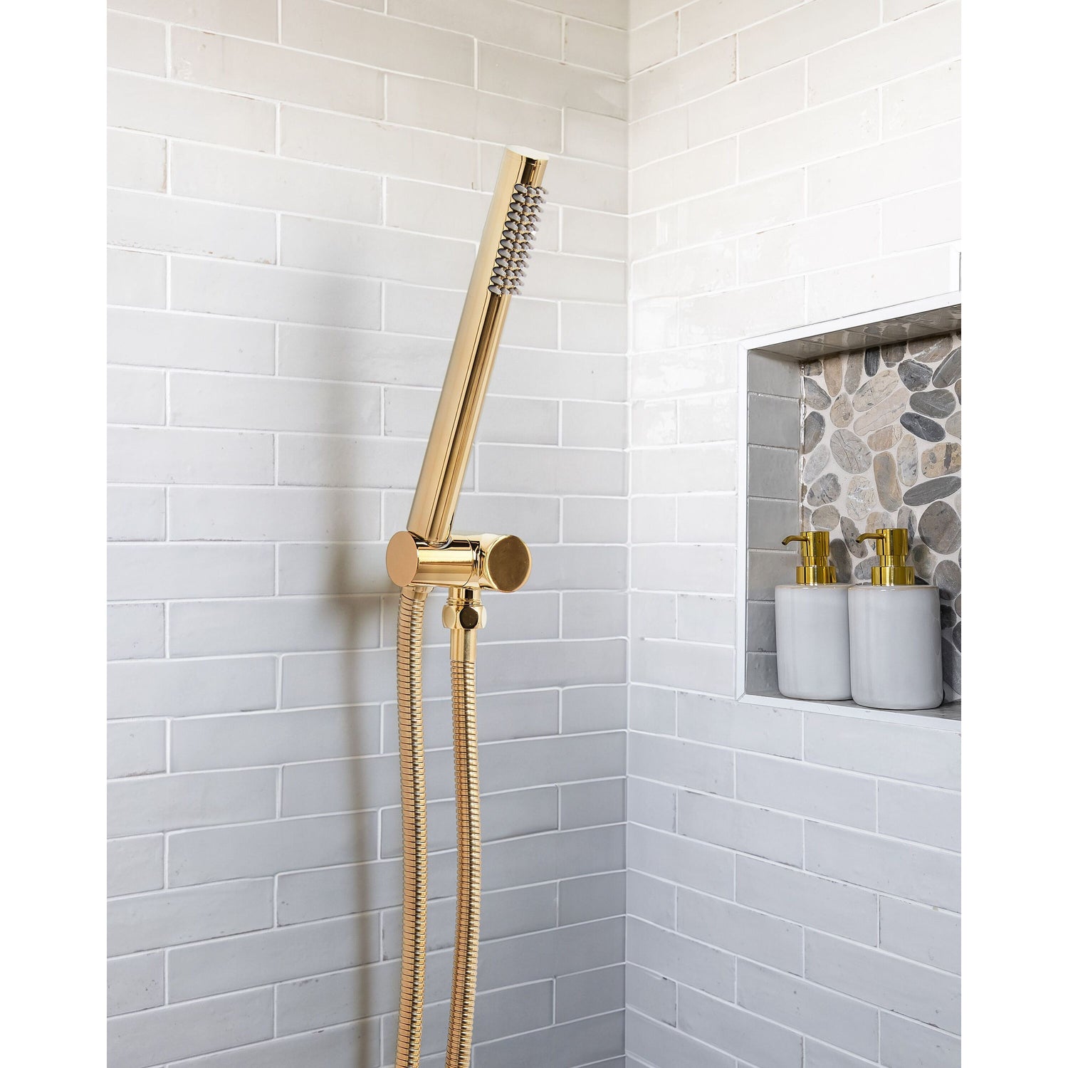 Beliani - CABUYAL - Handdouche - Goud - Messing