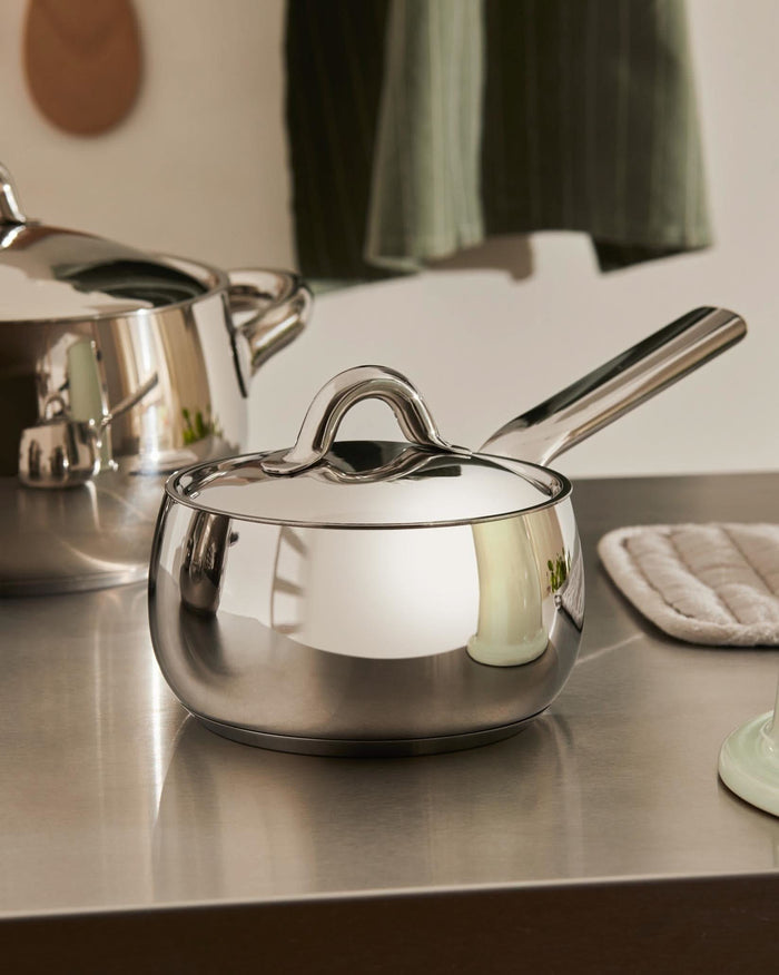 Alessi Steelpan Mami - SG105|14 - ø 14.5 cm | 1 liter - door Stefano Giovannoni