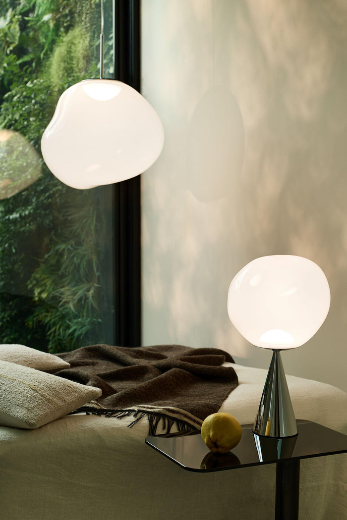 Melt Cone Fat tafellamp LED zilver|opaal