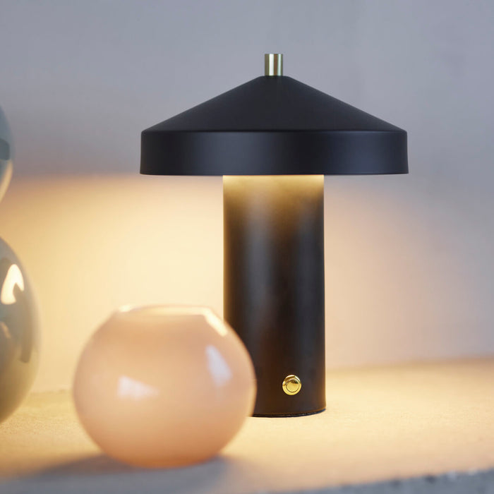 OYOY Living Hatto Tafellamp - Zwart