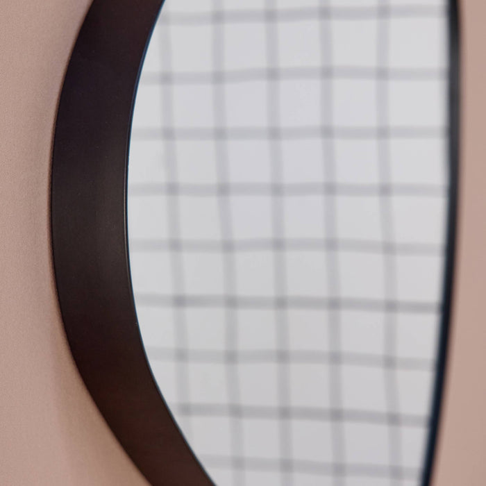 sweeek - Organische spiegel in metaal