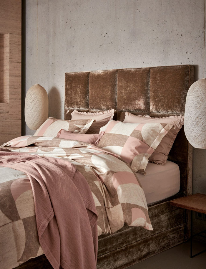 Echos Dekbedovertrek | 240 x 200|220 cm | Beige | Roze | Satijnkatoen