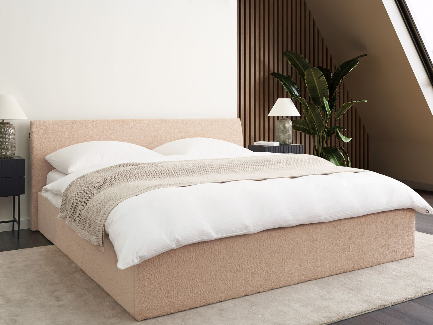 Beliani - ORBEY - Bed met opbergruimte - Beige - 180 x 200 cm - Bouclé
