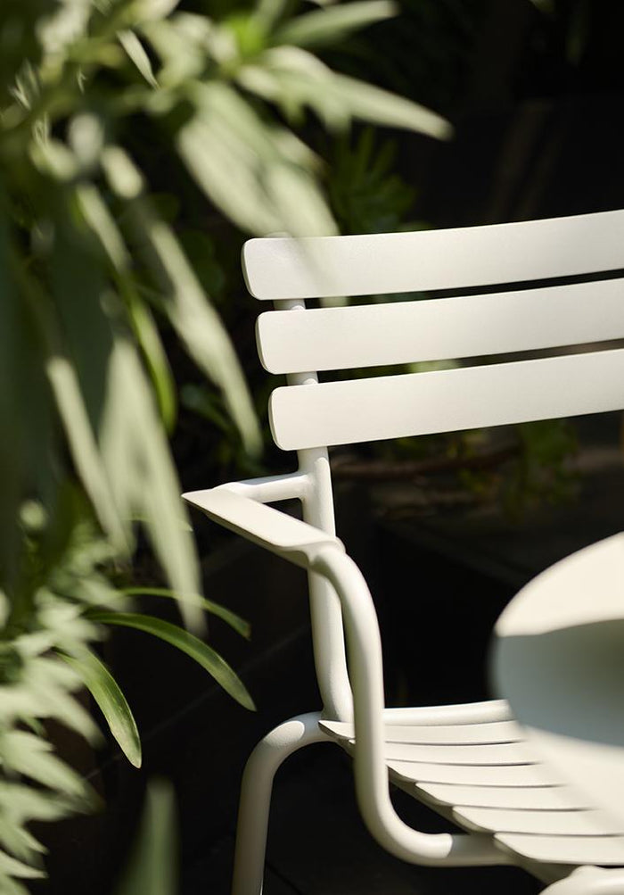 Houe Alua tuinstoel met armleuning Black