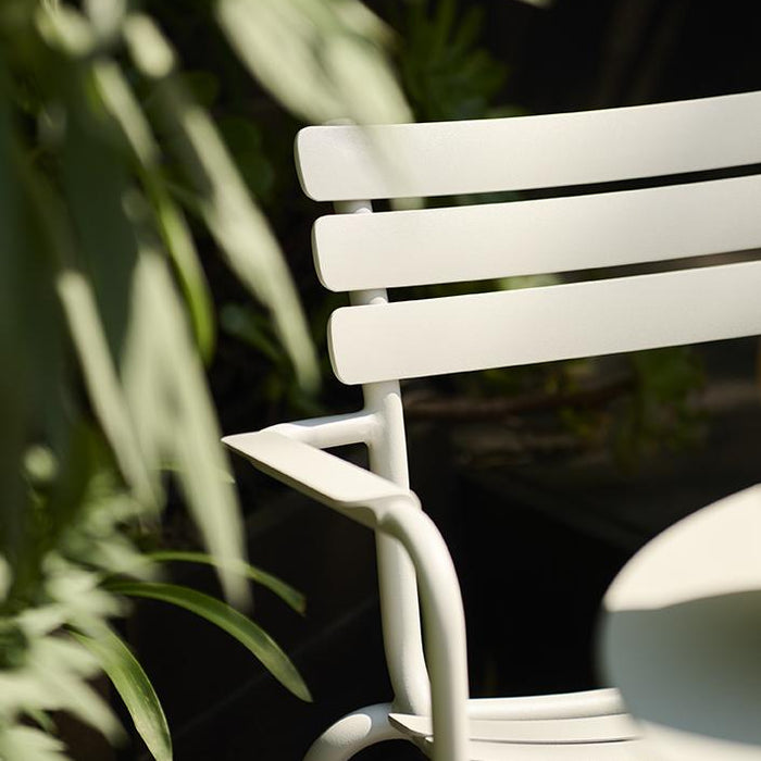 Houe Alua tuinstoel met armleuning Olive Green