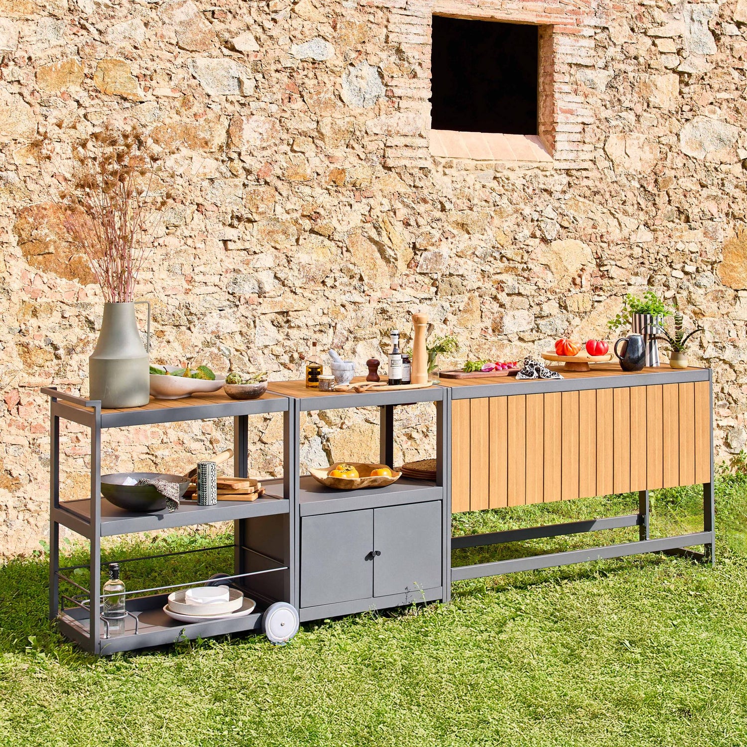 sweeek - Buitenkeuken met 3 aluminium modules