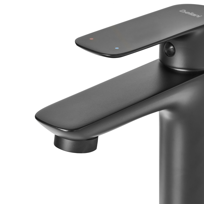 Beliani - CHIMBOTE - Wastafelkraan - Zwart - 28 cm - Messing