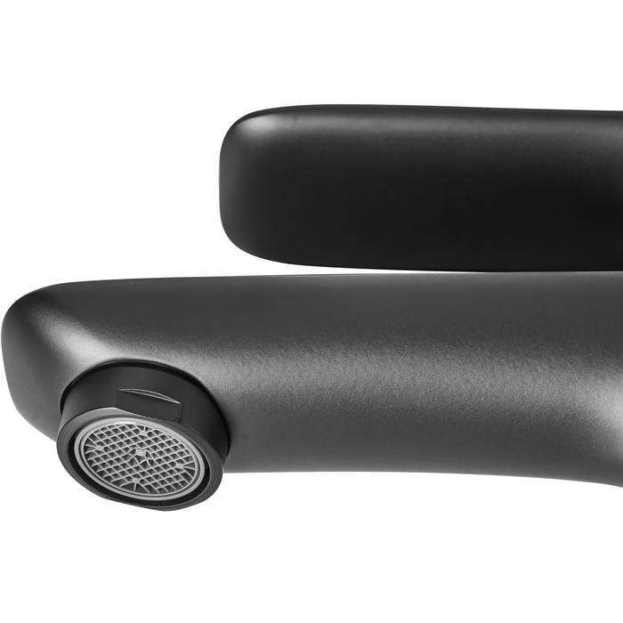 Beliani - CHIMBOTE - Wastafelkraan - Zwart - 28 cm - Messing