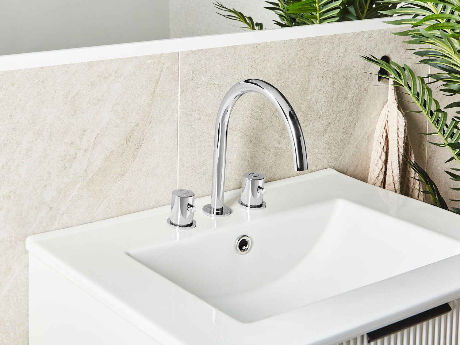 Beliani - COLICO - Wastafelmengkraan - Zilver - Messing