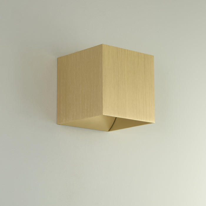 Searchlight Wall Wandlamp Vierkant - H 9,7 cm - Goud