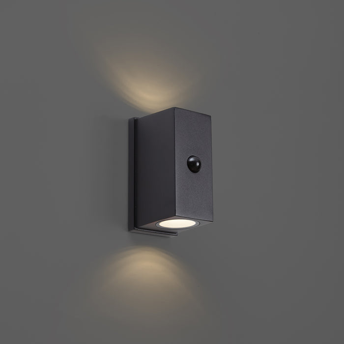QAZQA Wandlamp zwart 4-stap sensor magnetisch incl. LED oplaadbaar -