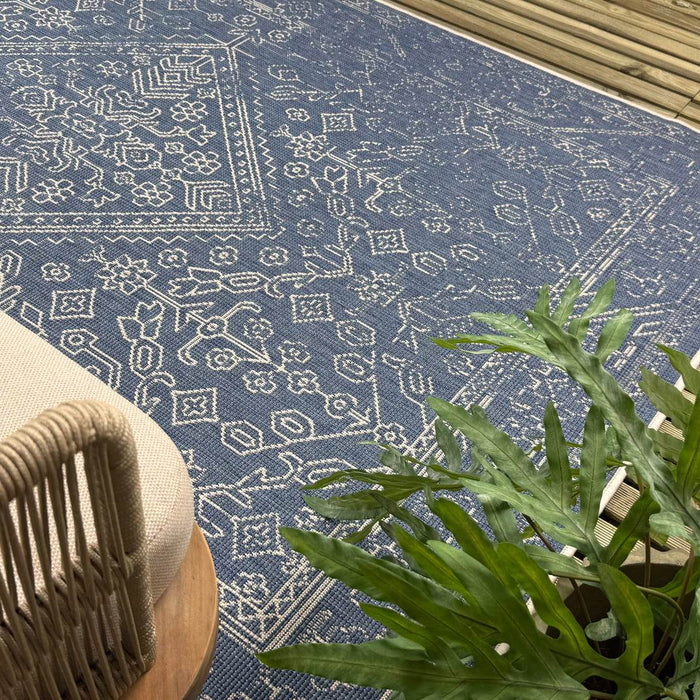 Buitenkleed Nova blauw - Interieur05 - 240 x 340 cm