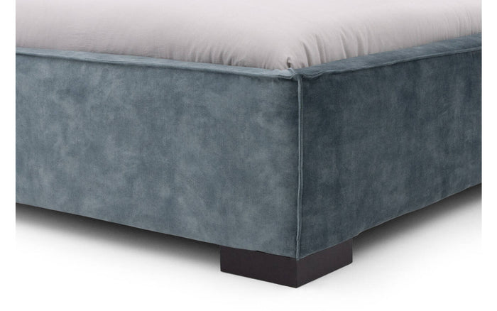 Goossens Bedframe Switch - 140 x 210 - Adore 158 niagara - Fluweel
