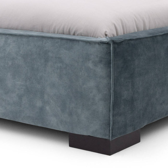 Goossens Bedframe Switch - 160 x 220 - Adore 158 niagara - Fluweel