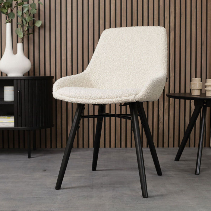 Nolon Nena-Isa Eetkamerstoel Bouclé Beige - Zwarte Houten Poten