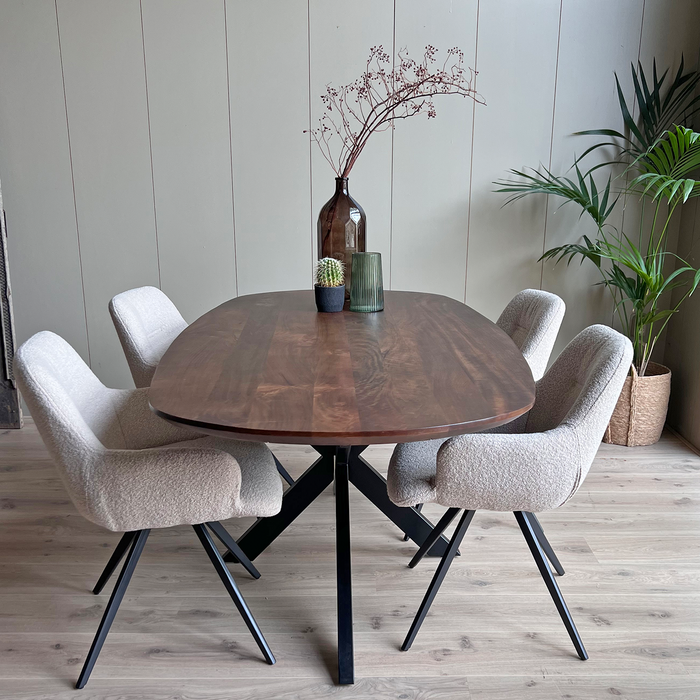 Old Inn - Eettafel Mango walnoot Deens ovaal 240x110cm met spinpoot