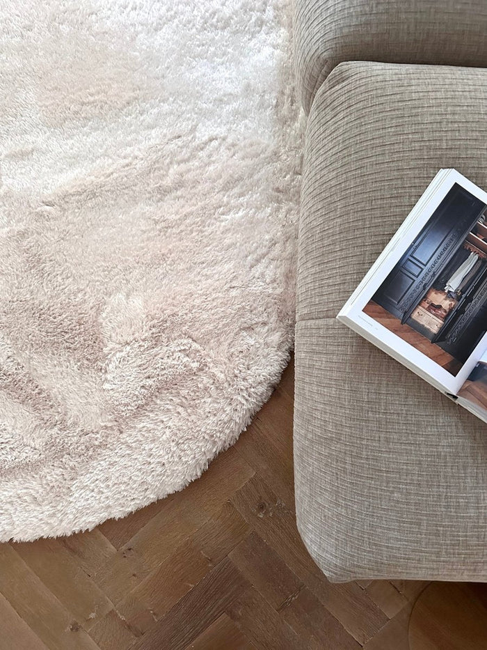 Organisch hoogpolig vloerkleed Odelia beige|wit - Interieur05