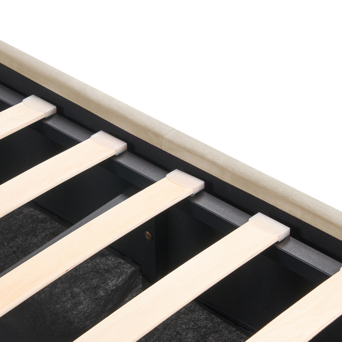 Beliani - ROCHEFORT - Tweepersoonsbed - Beige - 140 x 200 cm - Fluweel