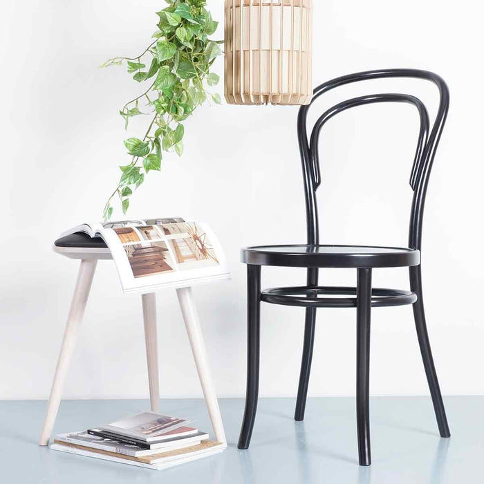 Fameg Finn Houten Krukje met Zwarte Zitting - Whitewash