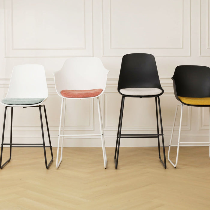 Nolon Nino-Liv Barkruk Zwart - Beige Kussen - Zwart Frame - 75 cm