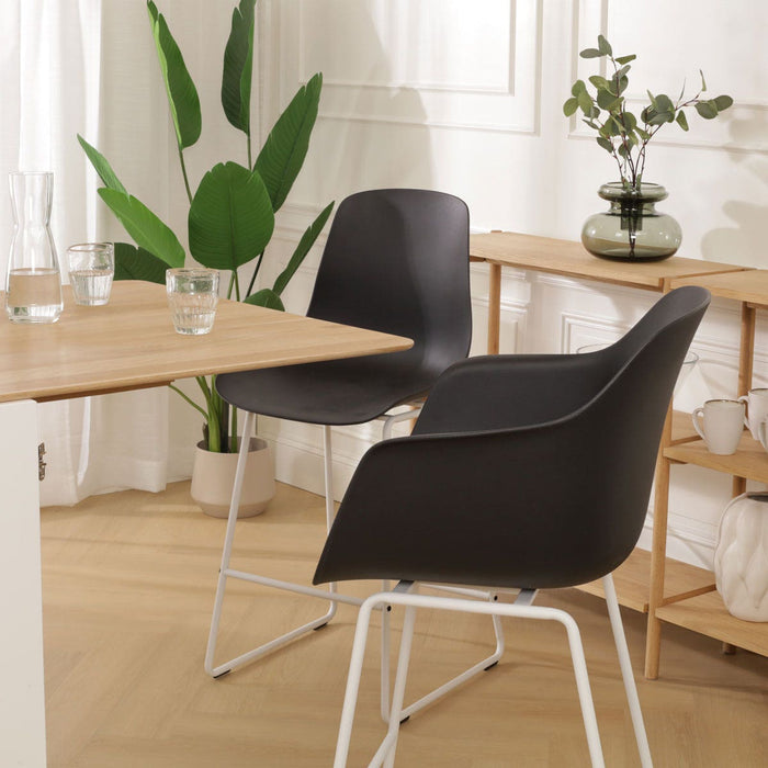 Nolon Nino-Puk Barkruk Zwart - Armleunining - Wit Onderstel - 65 cm