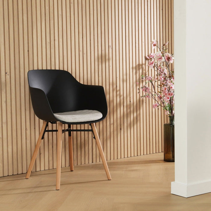 Nolon Nena-Liz Eetkamerstoel Zwart - Armleuning - Beige Kussen