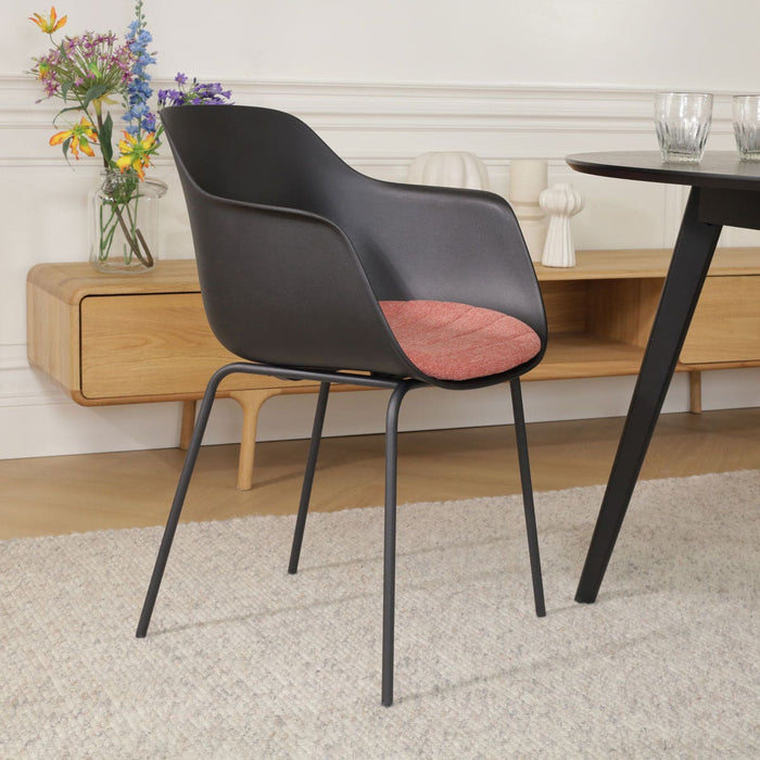 Nolon Nora-Liz Eetkamerstoel Zwart - Terracotta Kussen - Zwarte Poten