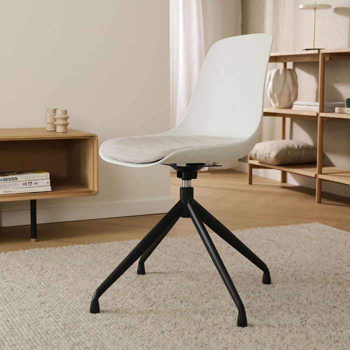 Nolon Nola-Liv Eetkamerstoel Wit - Beige - Draaibaar - Zwart