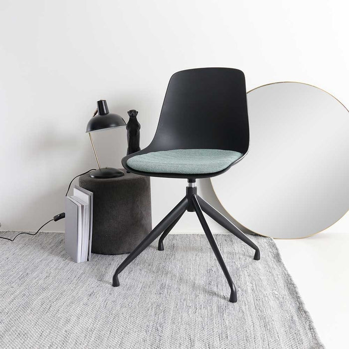 Nolon Nola-Liv Eetkamerstoel Zwart - Zacht Groen - Draaibaar - Zwart