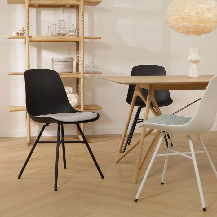 Nolon Noa-Liv Eetkamerstoel Zwart - Zacht Groen Kussen - Witte Poten