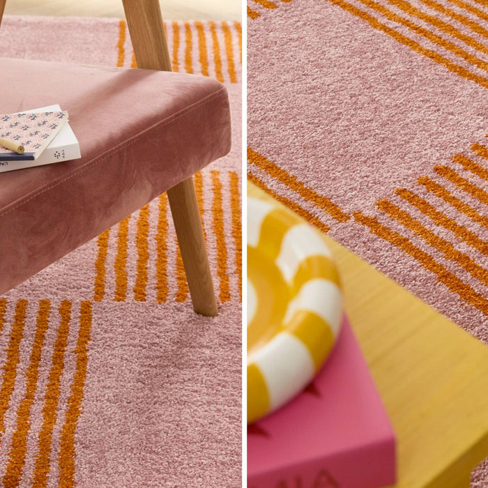 sweeek - Binnen tapijt oranje en roze dambordpatroon