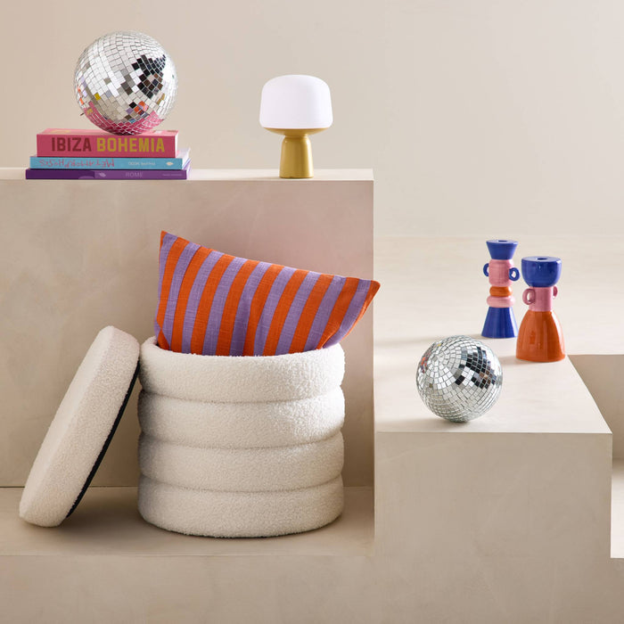 sweeek - Kruk met opbergruimte in boucléstof