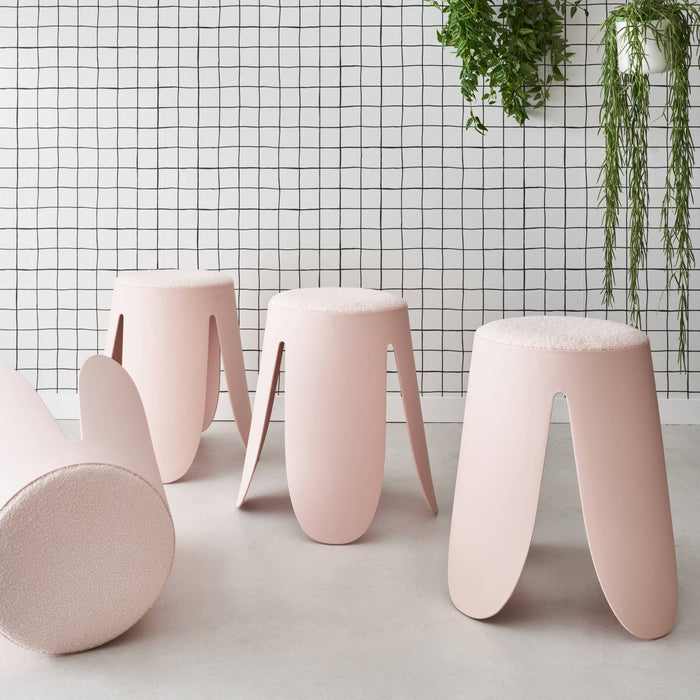 sweeek - Set van 4 stapelkrukken in boucléstof