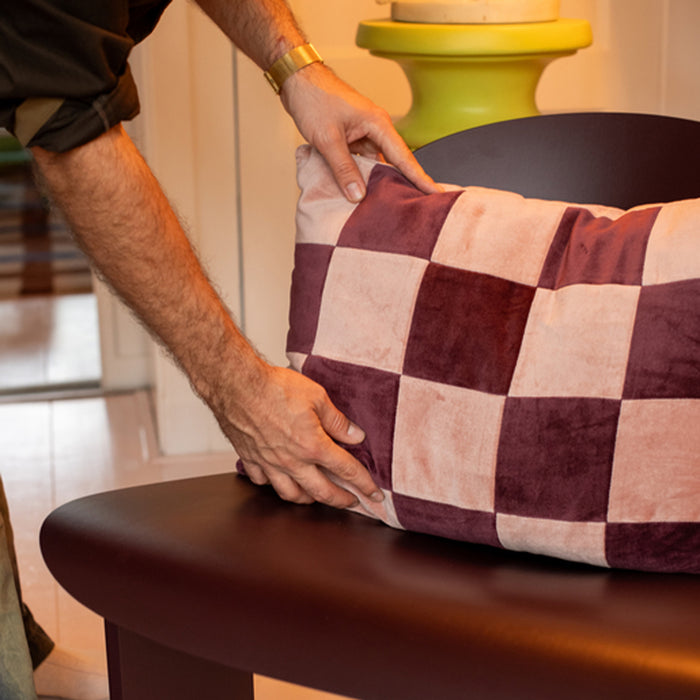 by fonQ Velto Sierkussen 40 x 60 cm - Aubergine