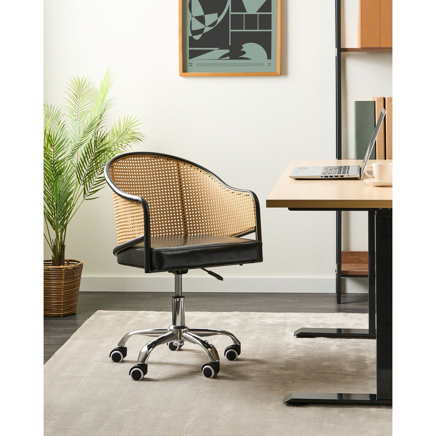 Beliani - REDDING - Bureaustoel - Zwart - Kunstleer