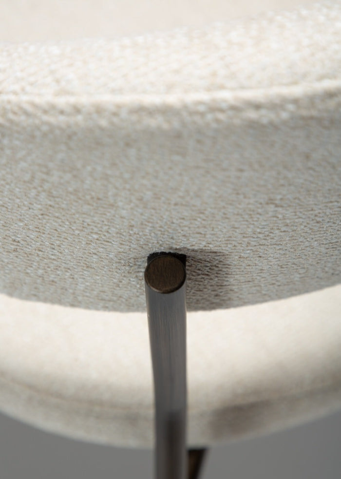 Dan-Form Reboot Beige Bouclé Armstoel set van 2