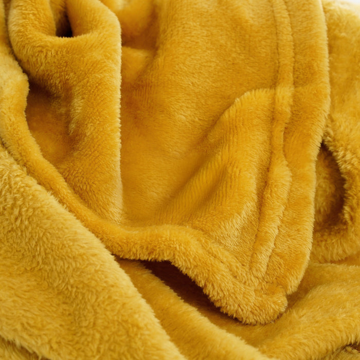 Mica Decorations Famke Fleece Plaid - 180 x 130 cm - Geel